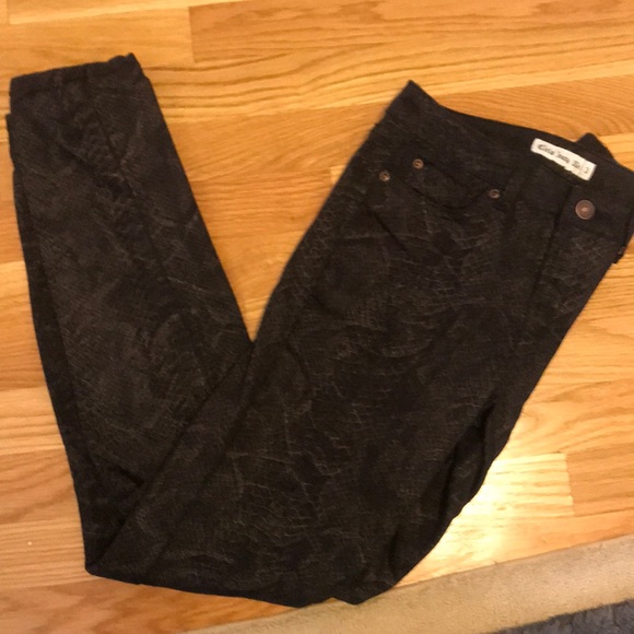 Denim - Cielo Snakeskin-like Jeans